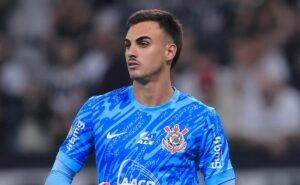 matheus donelli comemora sequência como titular no corinthians em 2025