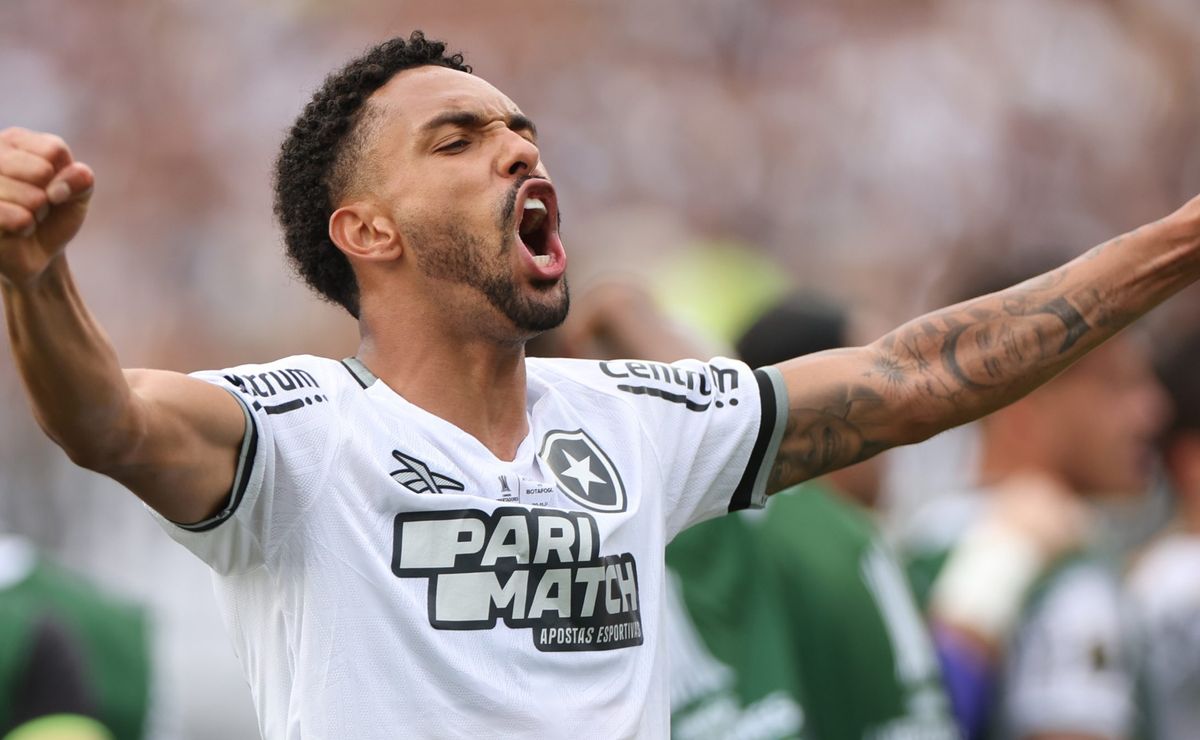 vitinho, do botafogo, ‘provoca’ e relembra final contra o atlético mg na libertadores: “eu levei”