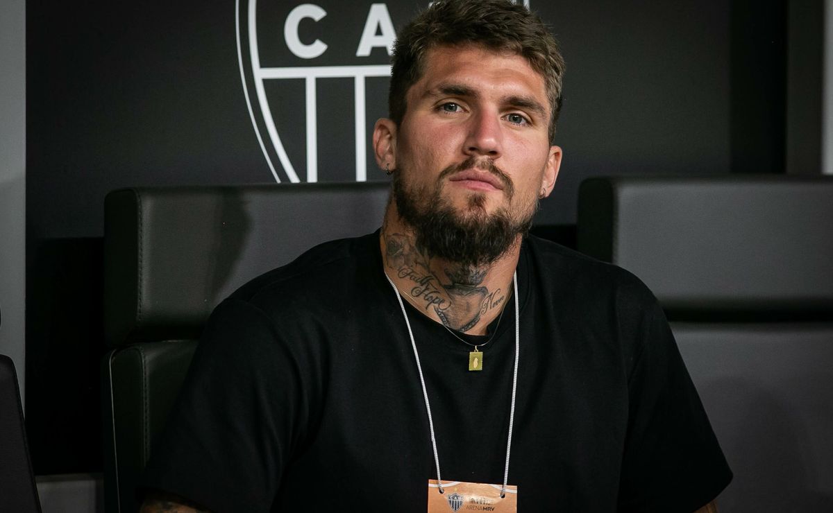 após farpas com gabigol, lyanco protagoniza briga em atlético mg x cruzeiro  