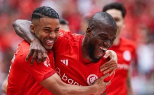 palmeiras não buscou wanderson do internacional, mas enner valencia e vitão