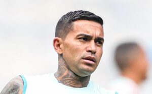 dudu ex palmeiras já começa a sofrer críticas da torcida do cruzeiro após início ruim em belo horizonte