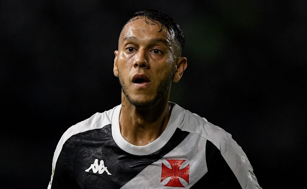 saída de souza é pedida pela torcida do vasco: "não deveria jogar"