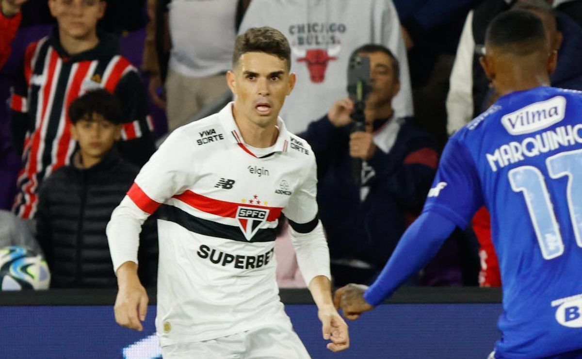 ilsinho celebra a chegada de oscar ao são paulo e diz: "menino de ouro"