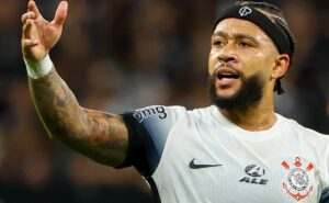 memphis depay entra na polêmica sobre a política do corinthians e faz pedido inédito nos bastidores