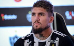 lyanco é ‘advertido’ no atlético mg e leva bronca após confusão no clássico, diz portal