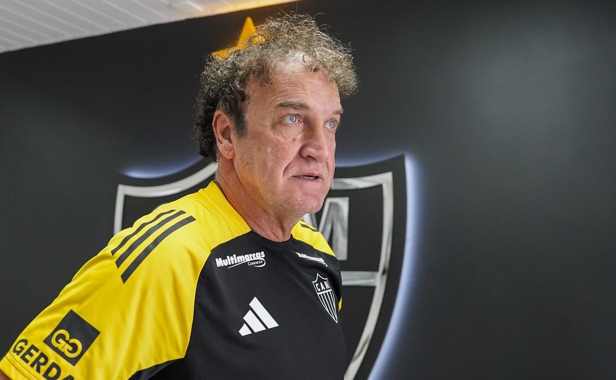 cuca já se indispõe com saf do atlético mg apenas 12 dias após volta ao galo