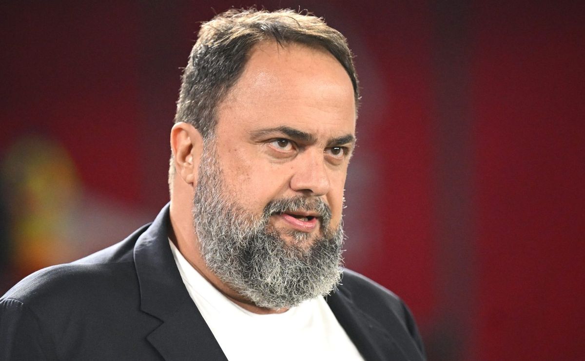 empresa de investimentos sobe oferta pela base do são paulo e pressiona marinakis nos bastidores