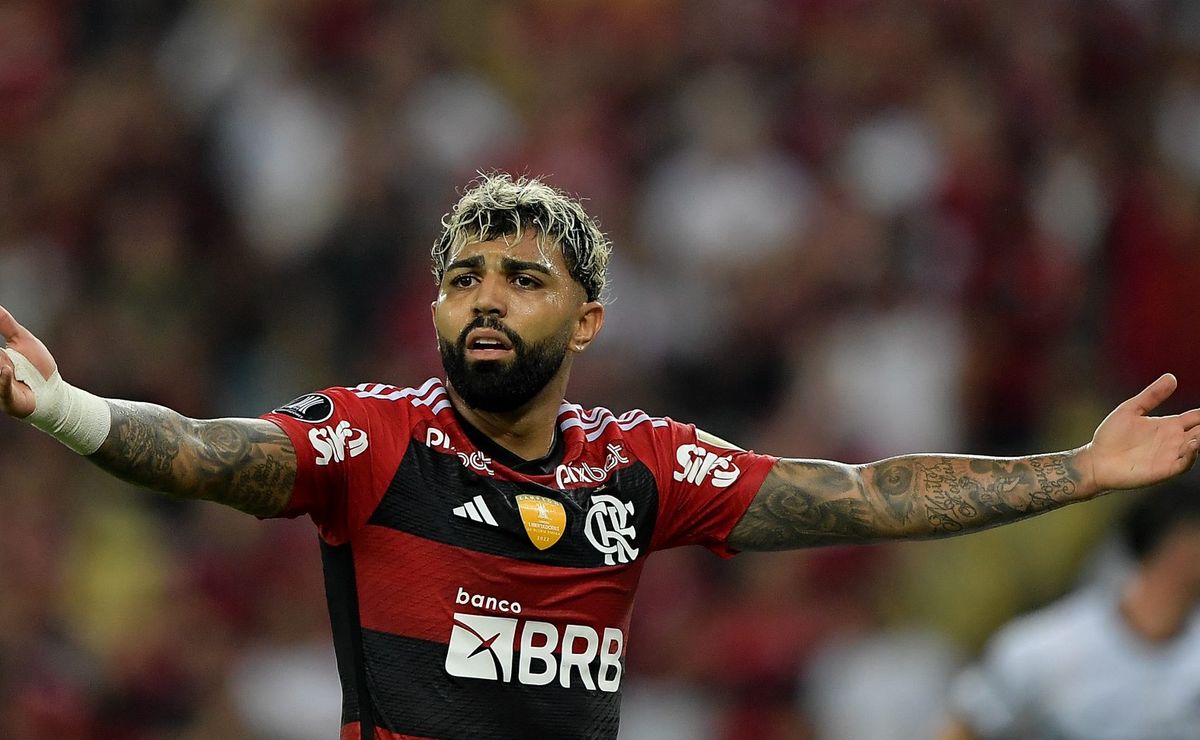 gabigol é criticado logo após sair do flamengo em post oficial: "não joga bulhufas há dois anos"