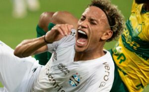 botafogo recebe nota oficial enviada pelo dínamo moscou rus após má conduta de bitello: "desaparecido"