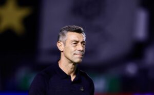 tiquinho soares viaja a rio claro e reforça o santos contra o velo clube