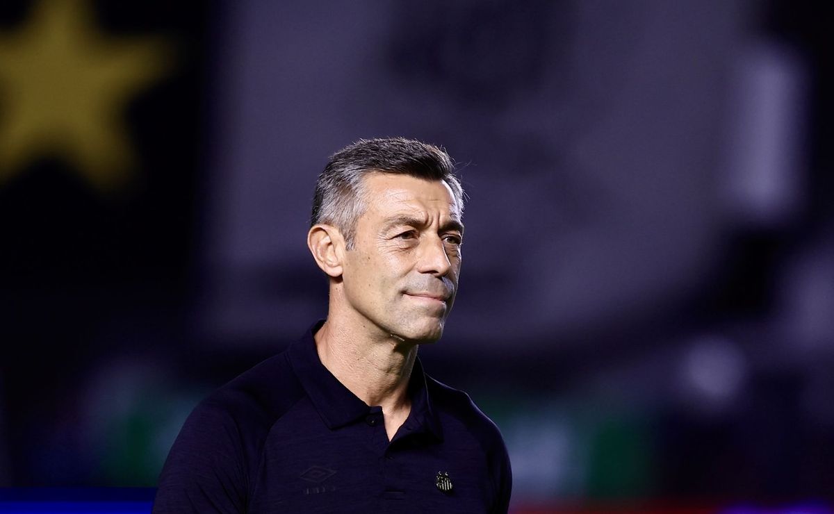 tiquinho soares viaja a rio claro e reforça o santos contra o velo clube