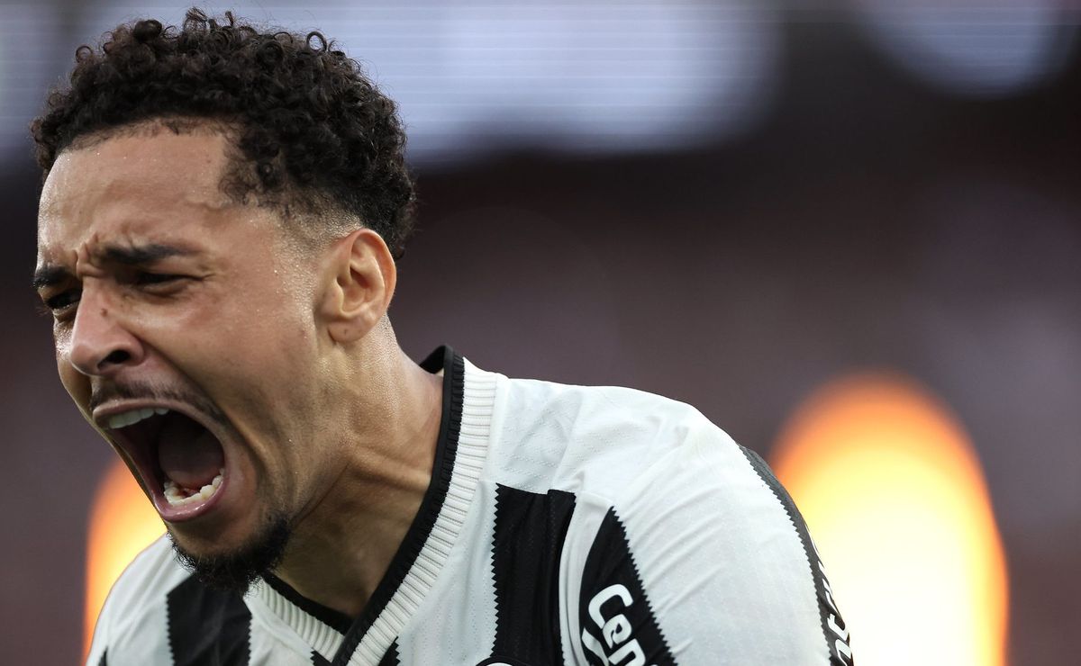 atlético mg apresenta proposta por gregore, do botafogo, e tem concorrência do palmeiras