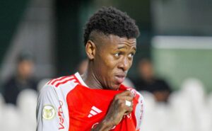 saída de vitão do internacional é decidida e negociação com o flamengo ‘esfria’ após decisão