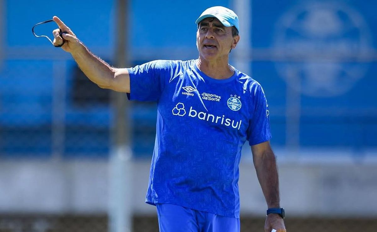 torcida do grêmio detona atuação de mayk e escolhas de técnico no gauchão: "não acerta uma!"