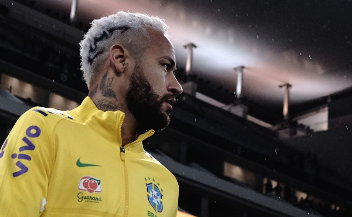 neymar volta ao santos e não quer atuar em gramas sintéticas; pode voltar a europa após 6 seis meses