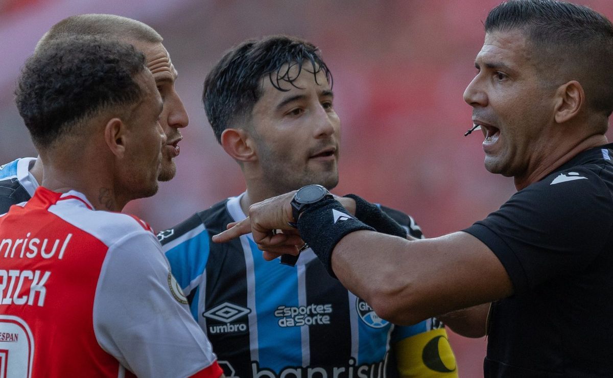 após vitória, jornalista alerta para possível ‘sistema azul’ que pode prejudicar o internacional