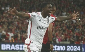 evertton araújo entra na mira de gigantes com grana forte e flamengo decide tudo sobre venda 