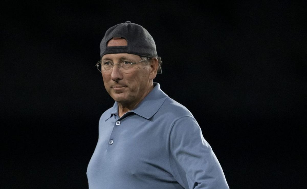 john textor avança para compra de clube da primeira divisão portuguesa