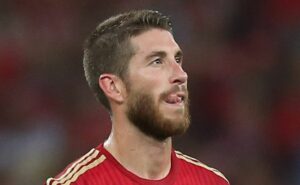 santos procura sergio ramos e ouve a pedida salarial do zagueiro para jogar com neymar no peixe