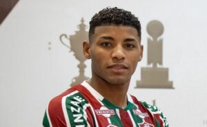 hércules, renê e cannobio devem fazer a estreia pelo fluminense contra a portuguesa rj