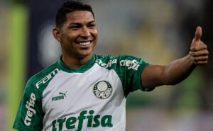 sem rony, fluminense volta a tentar soteldo, atacante que vive fase oscilante no santos