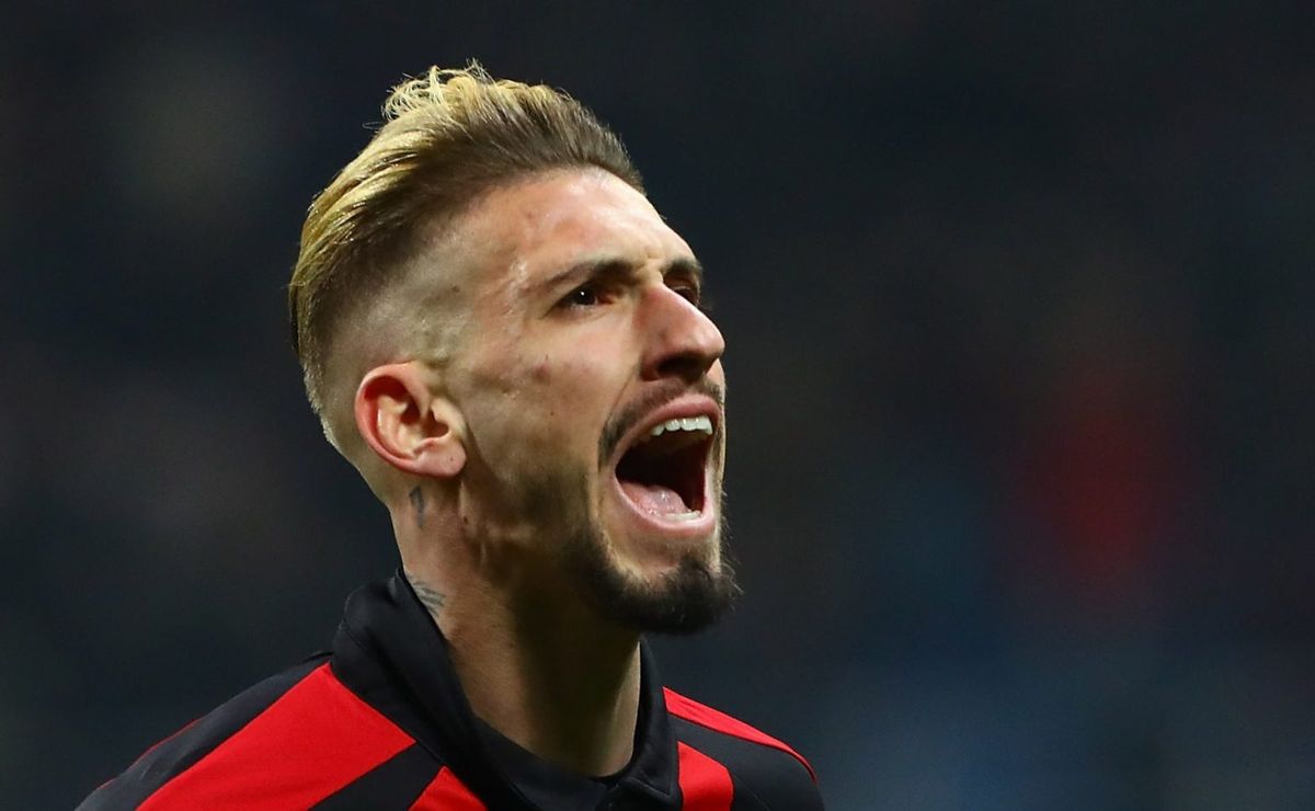 castillejo, ex milan, é oferecido e santos vai avançar na contratação se barreal não assinar