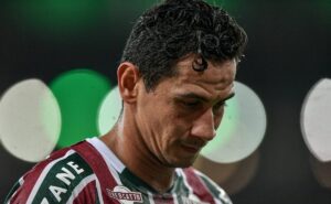 ganso deseja reajuste salarial para seguir no fluminense, segundo jornalista