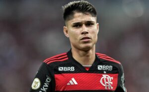 luiz araújo de saída do flamengo tem nova decisão e atacante irá permanecer no clube em 2025
