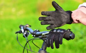 alô, você! chega de usar luvas de ciclismo velhas! compre novas na amazon