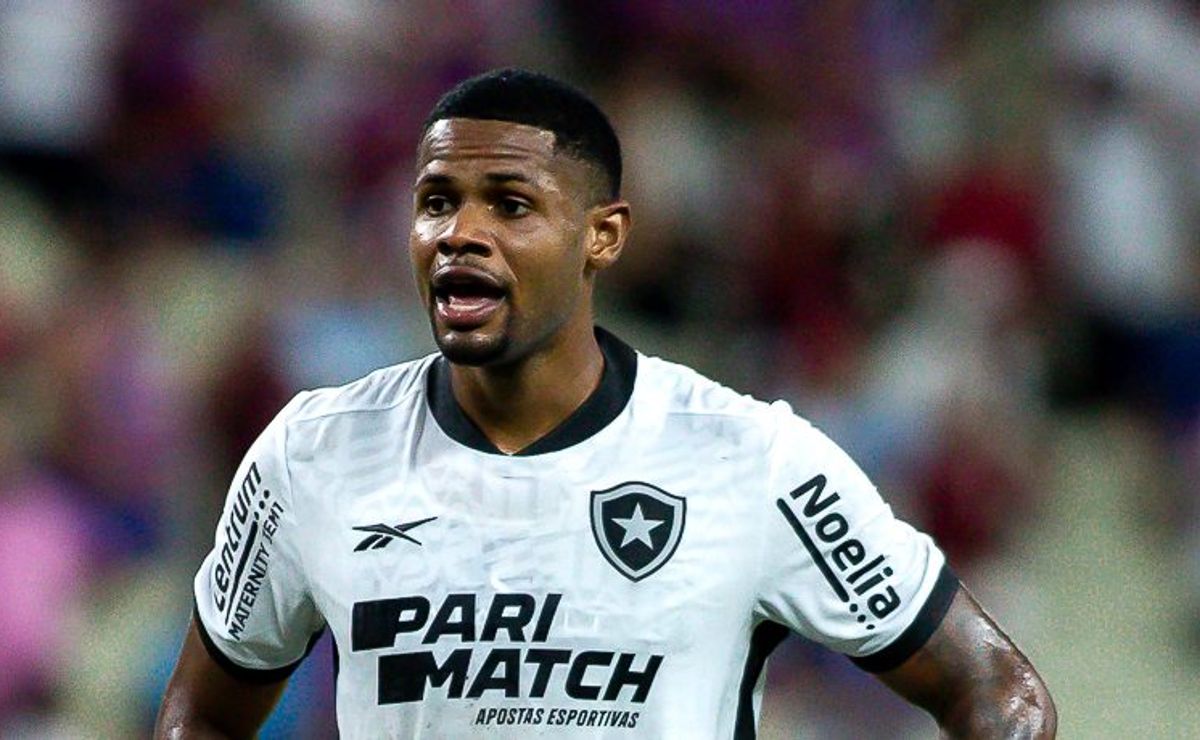 júnior santos ganha força para sair do botafogo e trabzonspor tur avança na contratação do atacante