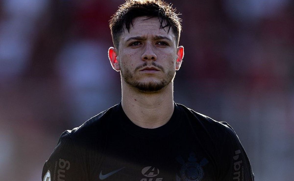 rodrigo garro teve atitude firme assim que pisou no brasil para se reapresentar ao corinthians