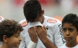 neymar no santos: relembre como foi a despedida do craque