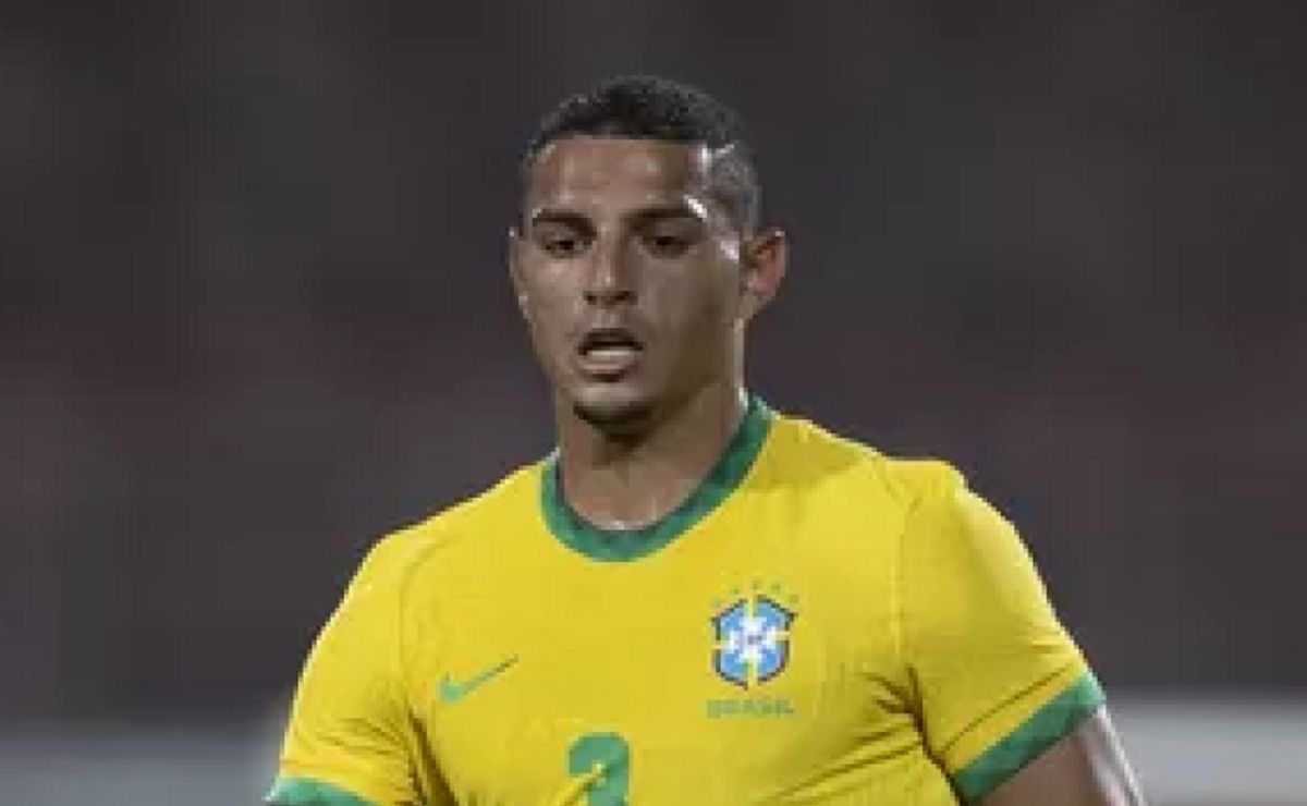 zagueiro diego carlos foi oferecido para o palmeiras, mas acaba fechando com fenerbahçe tur