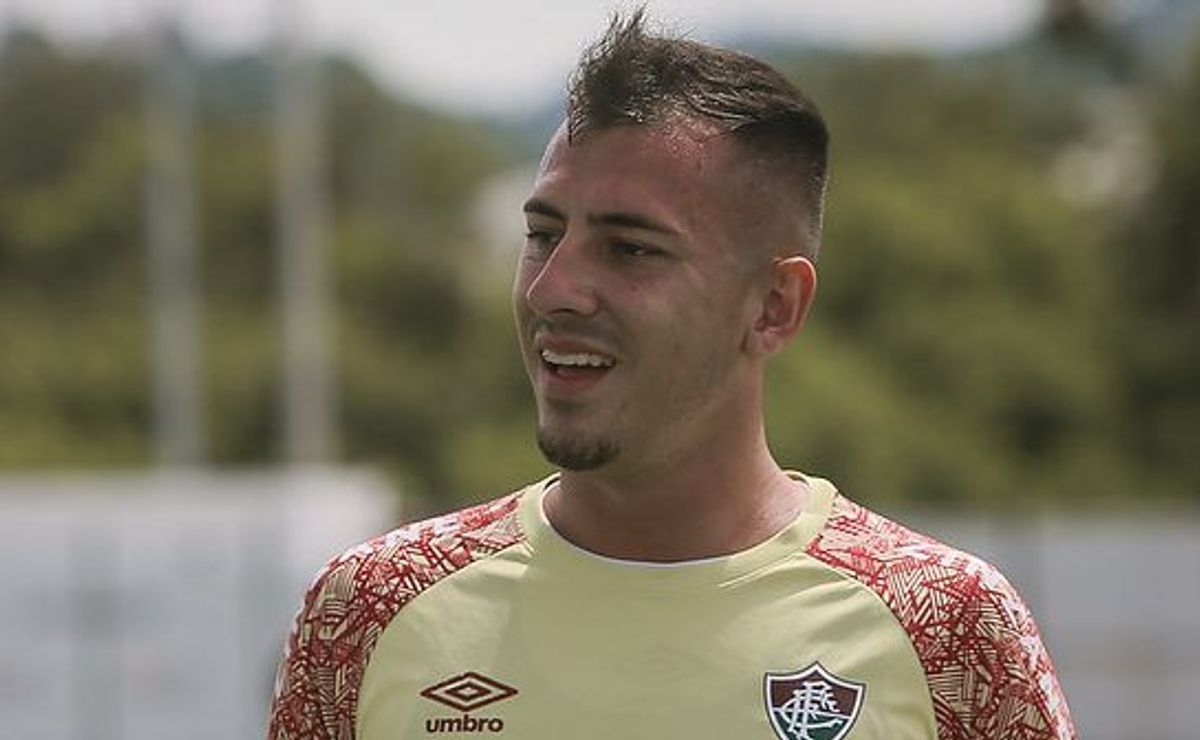 fluminense renova contrato com vitor eudes, reserva do goleiro fábio