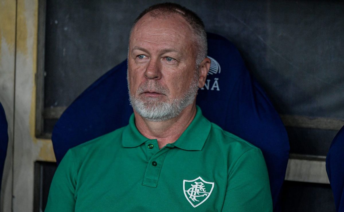 mano menezes fala sobre situação do fluminense e destaca obrigação em classificar no carioca