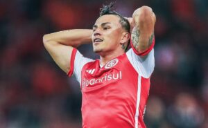 alexandro bernabei recusa cruzeiro e +1 para seguir no internacional