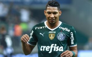 rony pede para ficar no palmeiras após negocio fracassado com al rayyan e leila define tudo