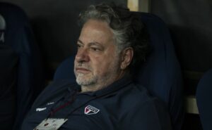 ida de casares aos estados unidos abre brecha para oposição ganhar força no são paulo; entenda