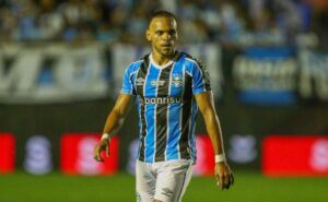 grêmio estabelece valor de r$ 100 milhões em patrocínios no uniforme