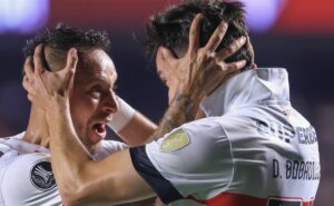 são paulo atinge total de 15 saídas do elenco e lista completa é revelada