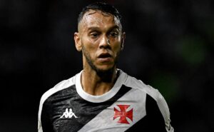 souza atua 90 minutos e busca recomeço no vasco após retorno ao clube