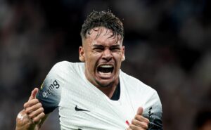 zagueiro comemora primeiro gol como profissional pelo corinthians: “vamos por mais”