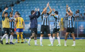 reforço do grêmio para 2025 ainda não empolgou torcedores e quinteros; veja os números