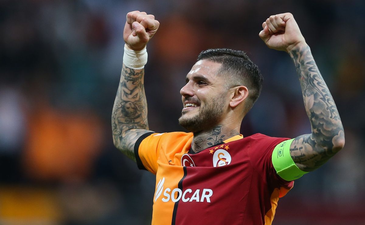 palmeiras deve avançar para contratar mauro icardi após necessidade de um camisa 9, diz torcida