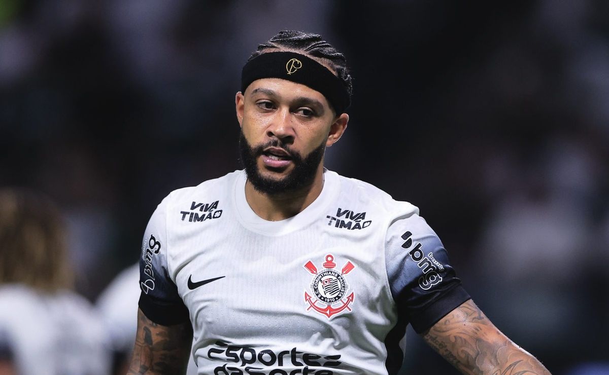 emiliano díaz manda a real sobre condição de memphis depay após palmeiras x corinthians: “correu bem”