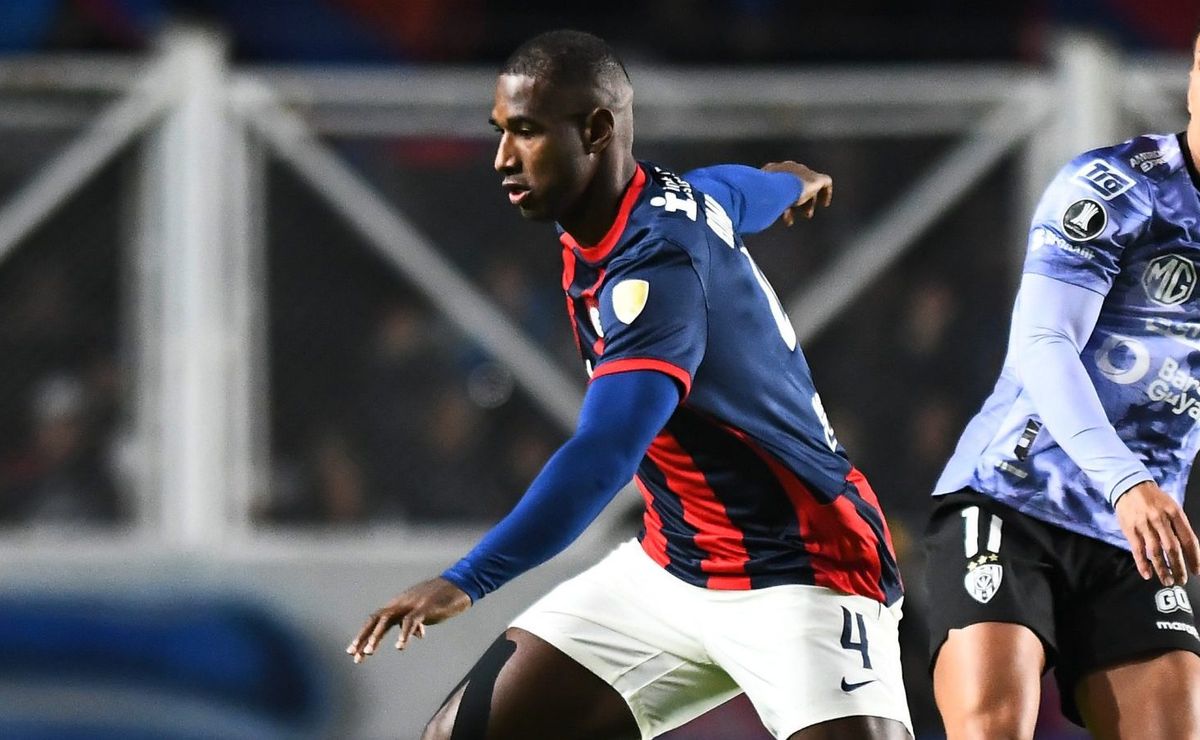 grêmio mantém interesse e pode fazer nova investida por romaña, diz alexandre rossato