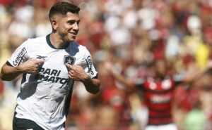 botafogo tem ótimo aproveitamento nos últimos clássicos disputados no maracanã