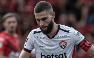 wagner leonardo não é o único e grêmio de gustavo quinteros deve contratar mais um zagueiro