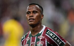 após jogo com flamengo, arias afirma que fluminense foi prejudicado: “não gosto de reclamar”