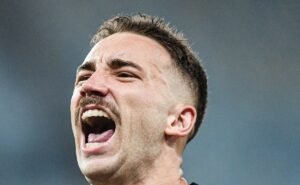 vidente usa seus poderes para revelar o destino de flamengo x vasco